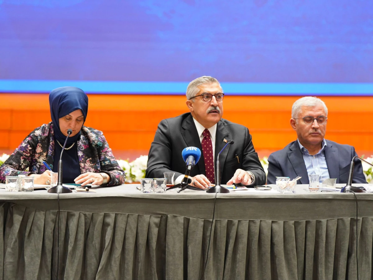 AK Parti Genel Başkan Yardımcısı H&uuml;seyin Yayman, k&uuml;lt&uuml;r sanat gazetecileriyle buluştu: