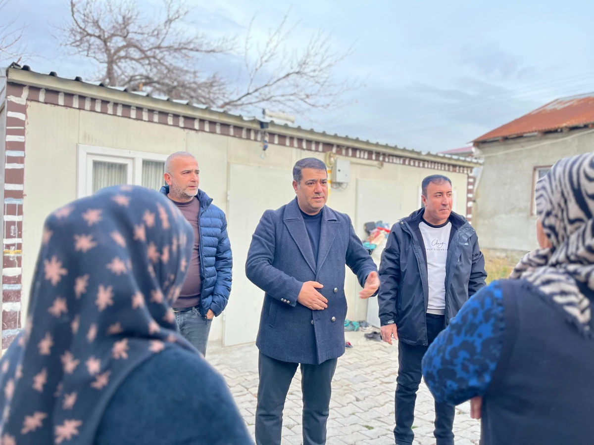 AK Parti İpekyolu İlçe Başkanı Yavuz Kuşan Hacıbekir’deki Mağdur Aileye Hızır Gibi Yetişti 