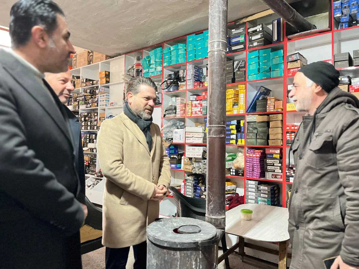 AK Parti İpekyolu Teşkilatından Yeni Marangozcular Sanayi Sitesi&rsquo;ne  Esnaf Ziyareti