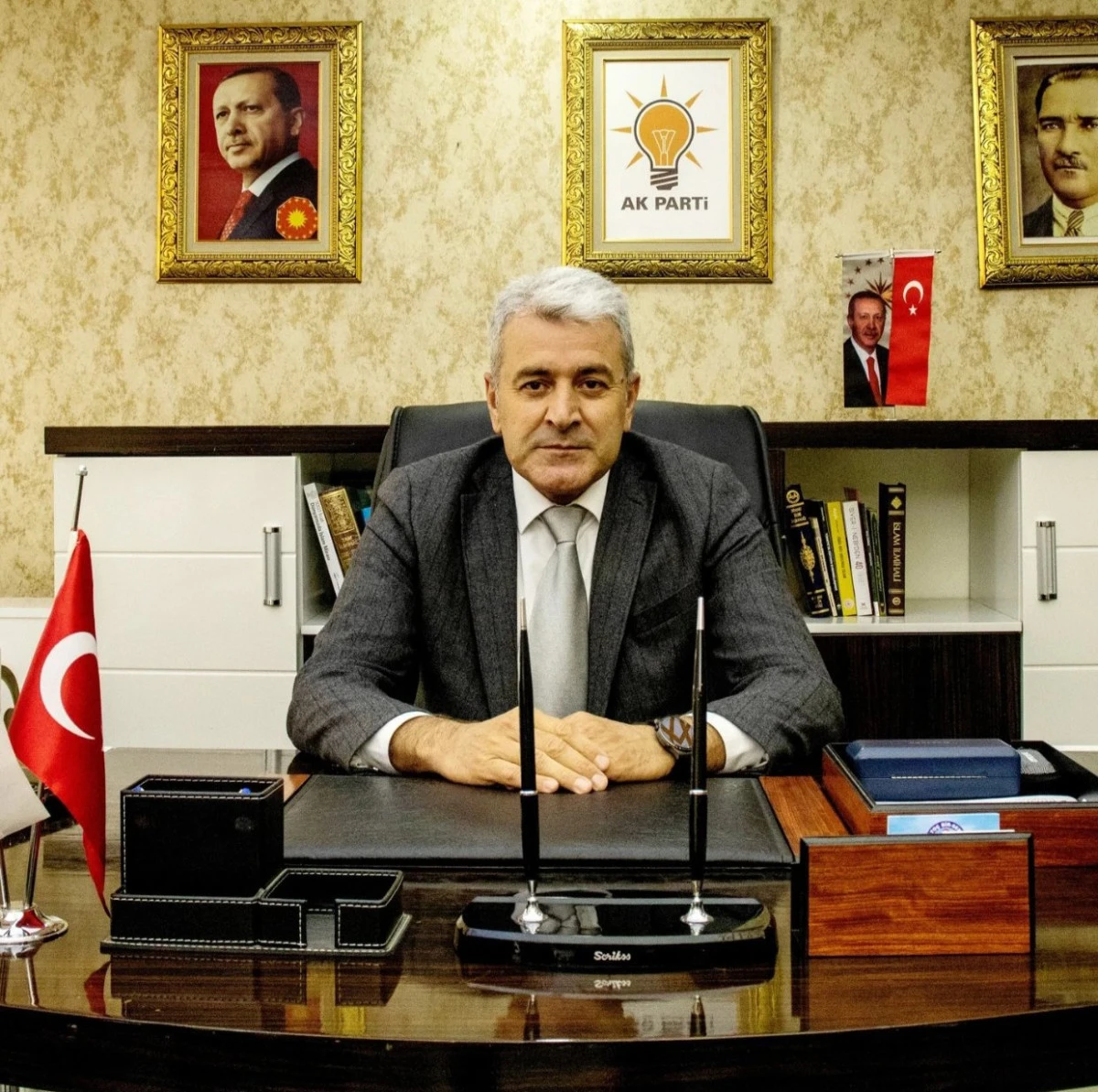 AK Parti Tuşba İl&ccedil;e Başkanı &Uuml;mit Kanan&rsquo;dan Yeni Yıl Mesajı