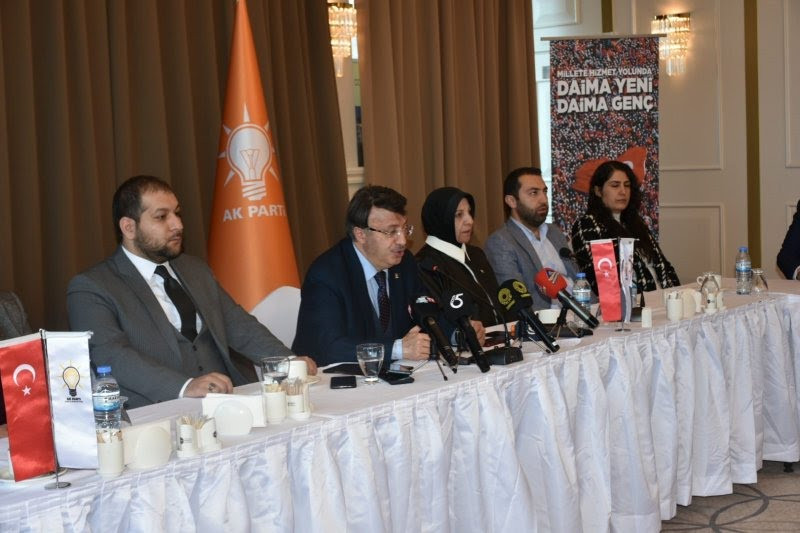 AK Parti Van İl Başkanı Türkmenoğlu Basın Camiası ile Bir Araya Geldi 