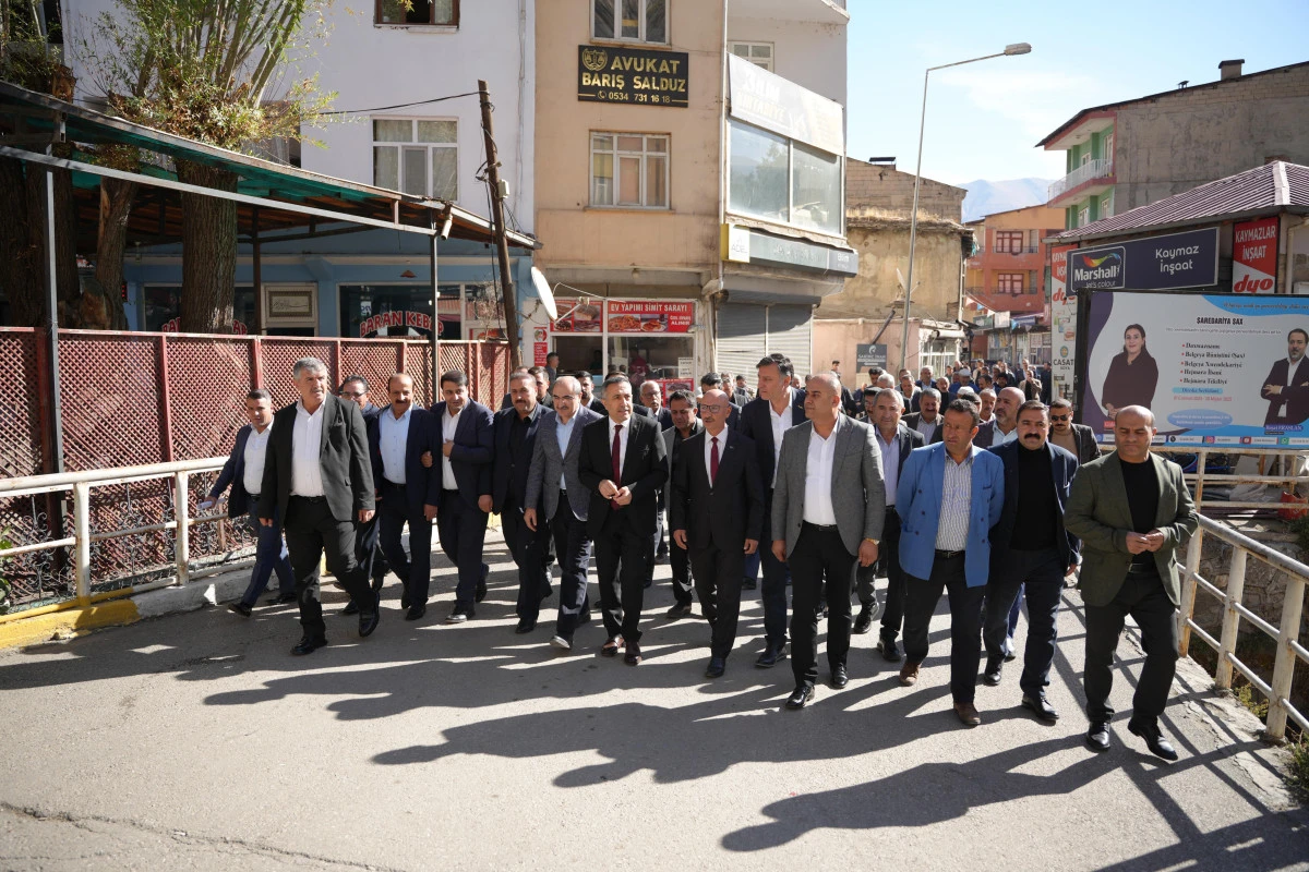 AK Parti Van İl Başkanlığında Dur Durak Yok