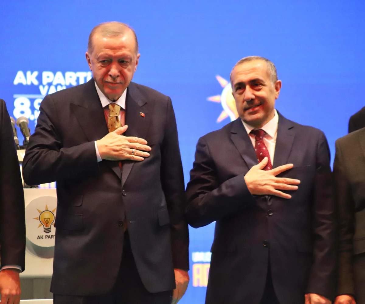 AK Parti Van İl Teşkilatı, Sosyal Medyada 100 Milyon G&ouml;r&uuml;nt&uuml;lenme Aldı