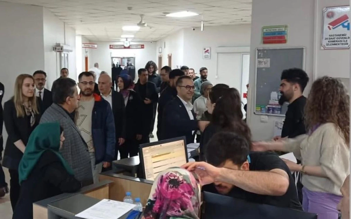 Başhekim Karaman&rsquo;dan Bayramda Anlamlı Ziyaret