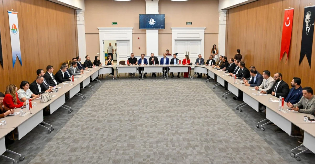 Başkan Sari, Üst ve Bölge Kurulu Toplantısı'na katıldı