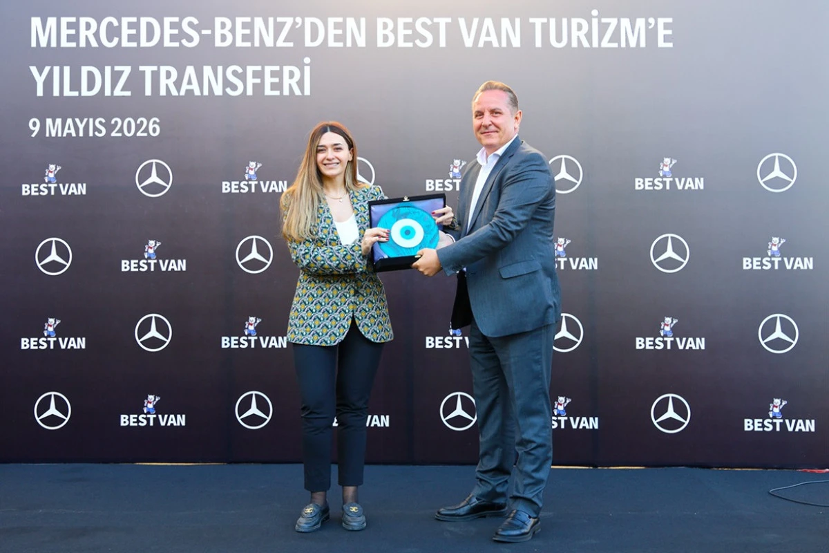 Best Van 23 adet Mercedes-Benz Otob&uuml;s&uuml;n&uuml; Teslim Aldı
