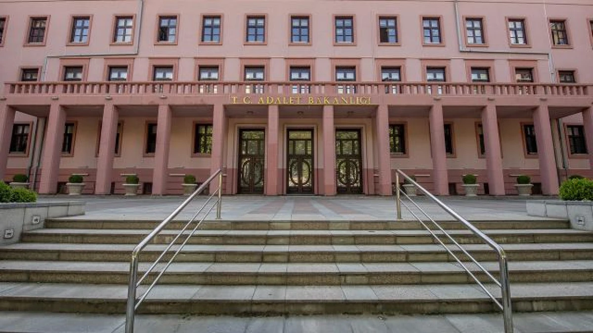  Genel Af Tartışmaları Yeniden Gündemde: Vatandaşlardan Denge Ve Adalet Çağrısı 