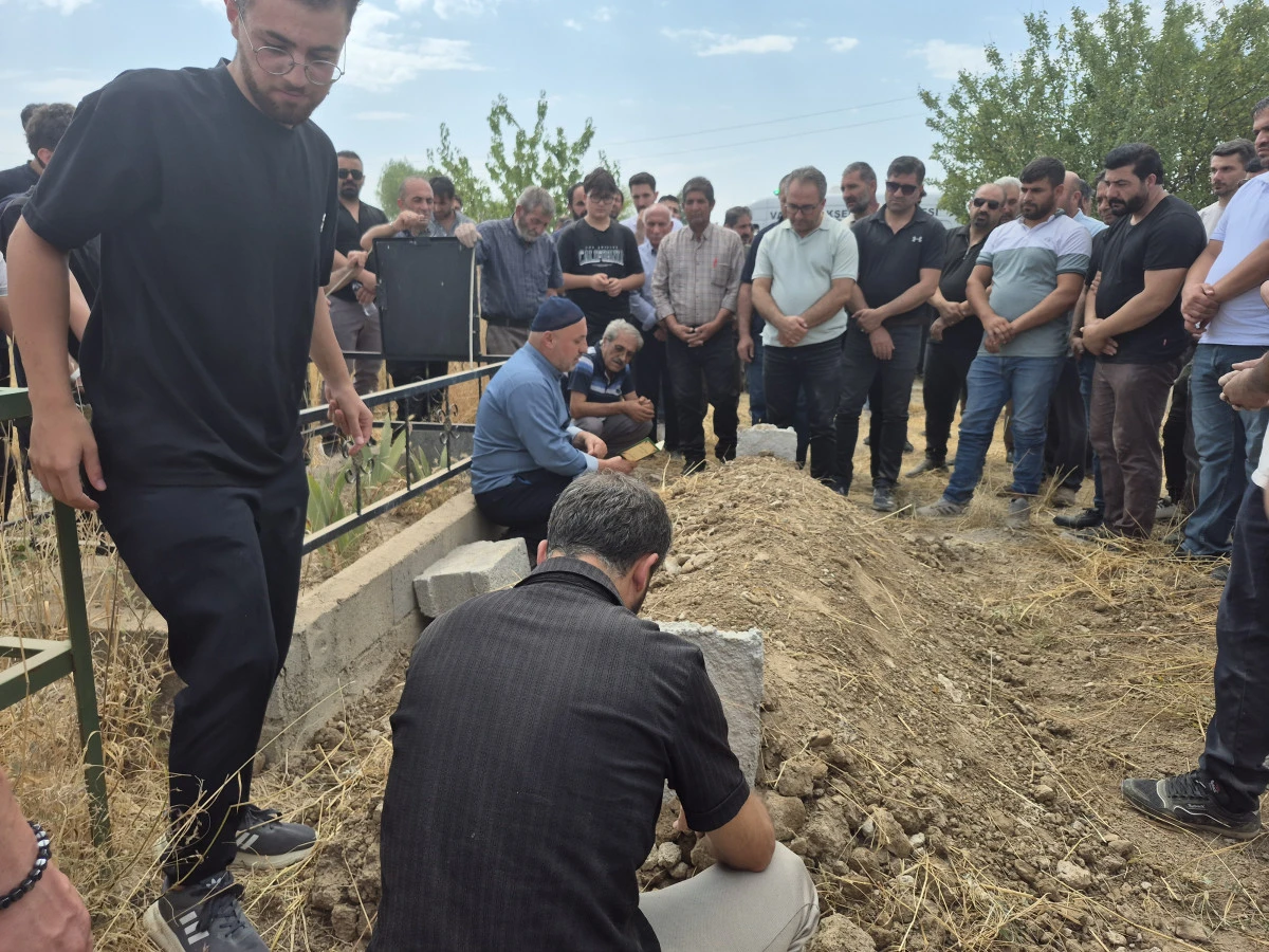 G&Uuml;ND&Uuml;Z AİLESİNİN ACI G&Uuml;N&Uuml;