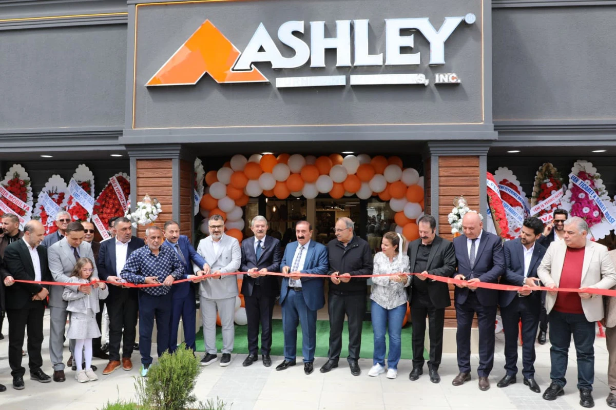 Han Ailesi d&uuml;nya markasını Van&rsquo;a kazandırdı