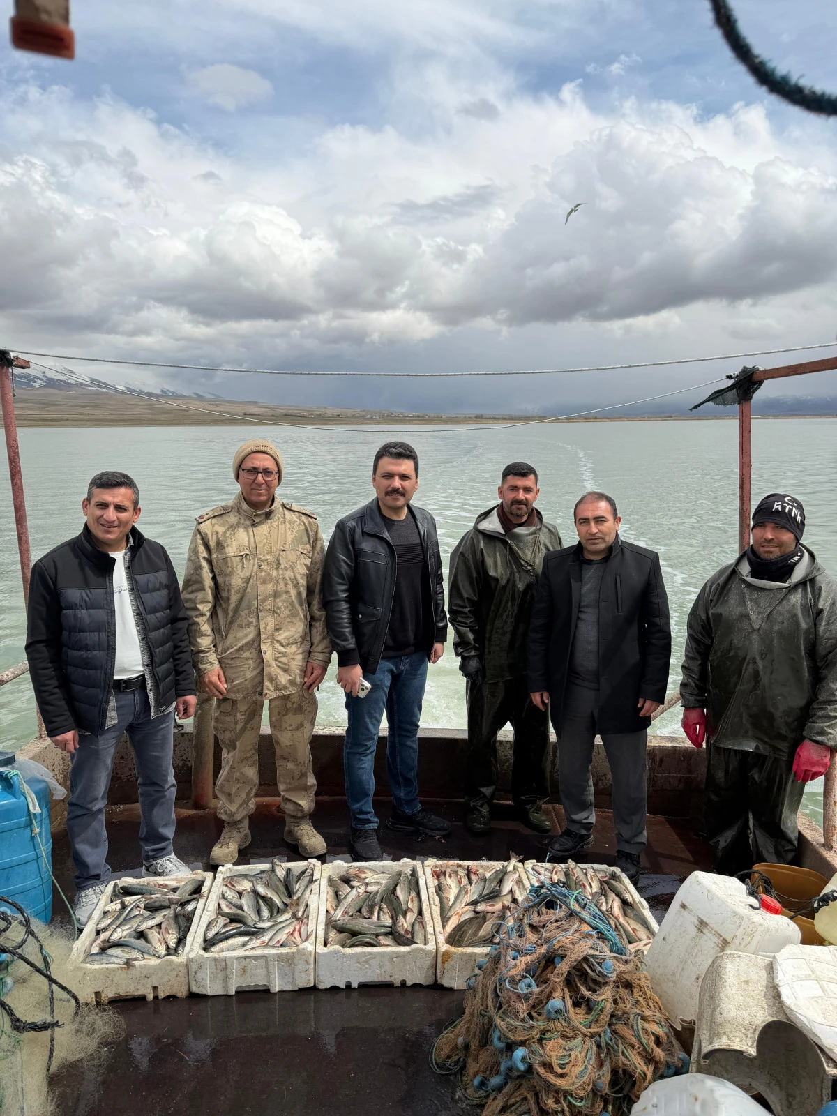 Kaymakam Gilan&rsquo;dan Er&ccedil;ek G&ouml;l&uuml;&rsquo;nde Balık&ccedil;ılara Ziyaret
