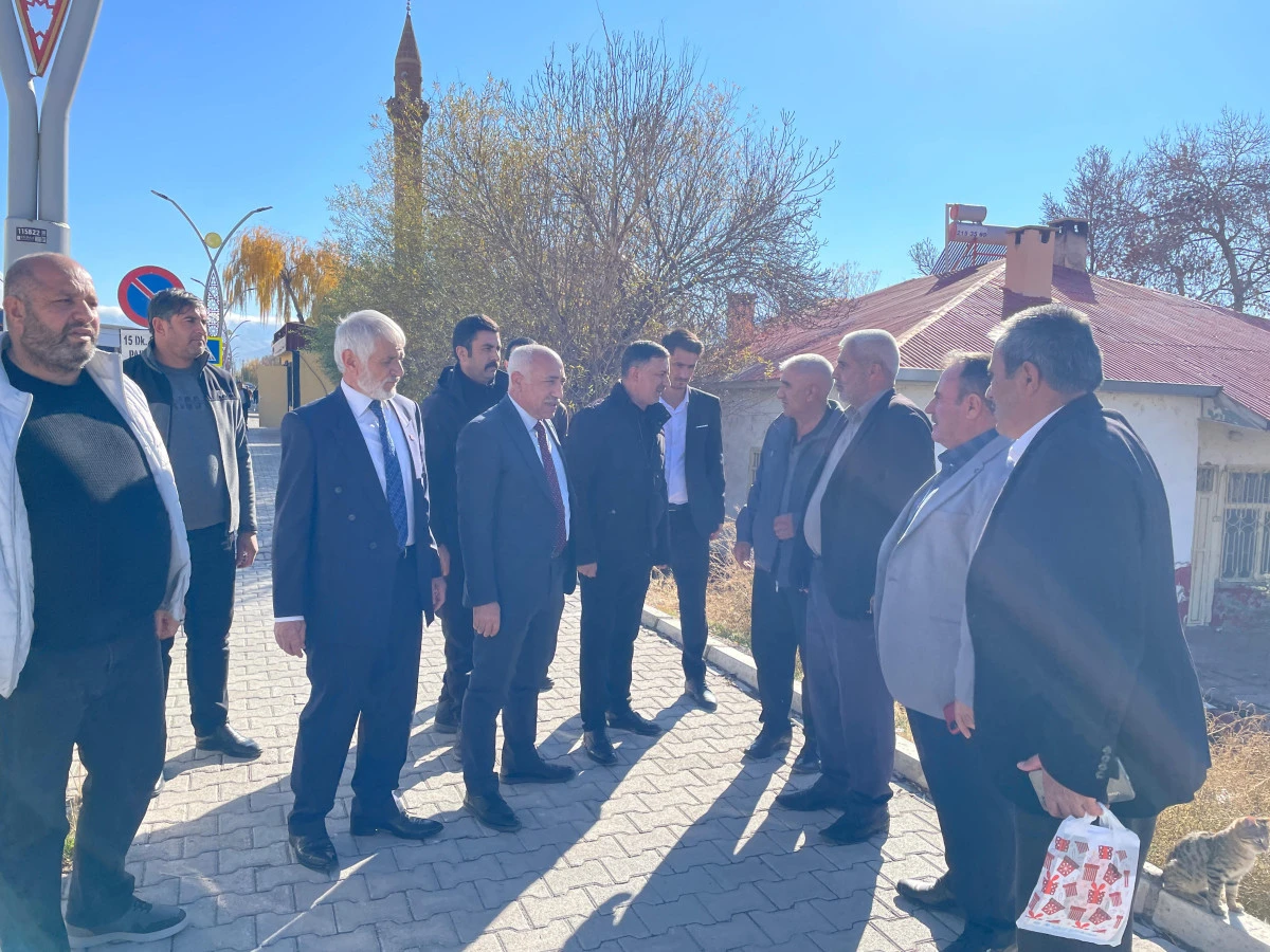 MHP Van İl Başkanı Güngöralp, Gürpınar esnaflarını ziyaret etti