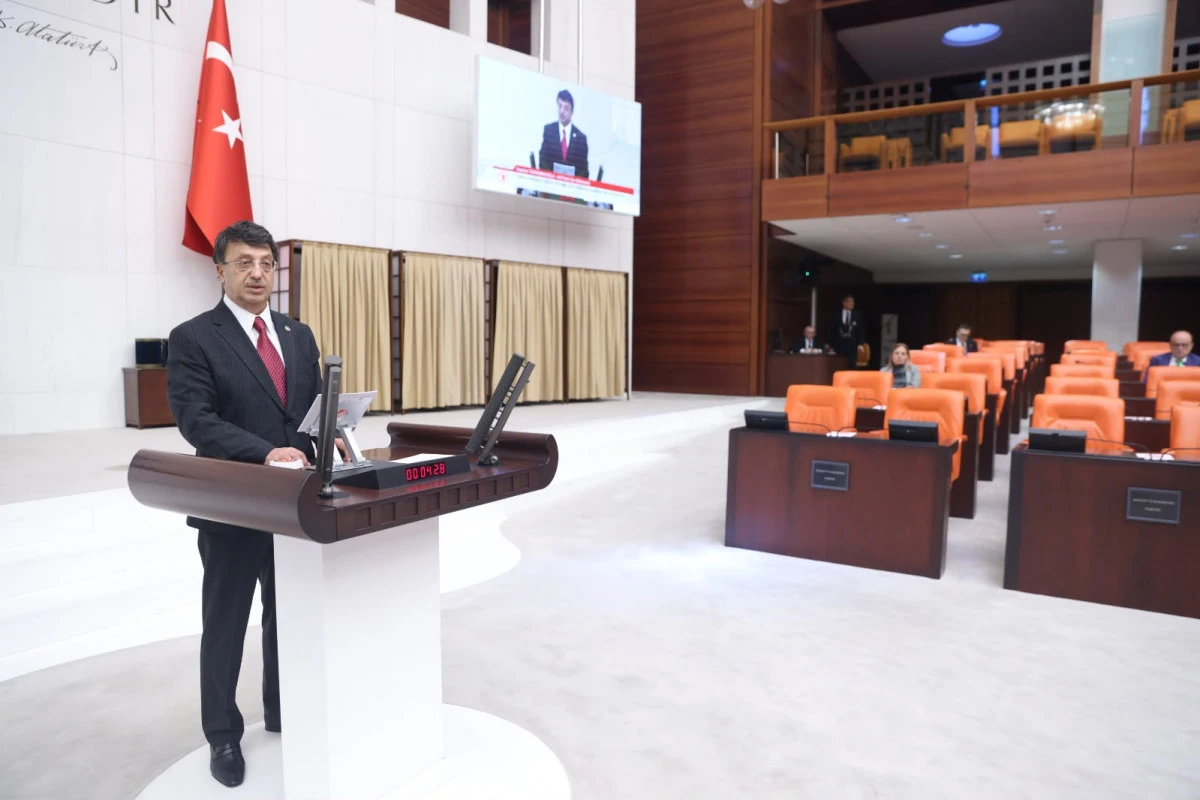 Milletvekili T&uuml;rkmenoğlu, TBMM Genel Kurulu'nda Sağlık Yatırımlarını Anlattı