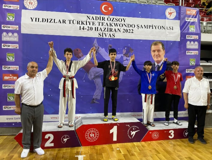 Muhammed Talha Borak 37 Kiloda  Yıldızlar Teakvando Türkiye 2. Oldu
