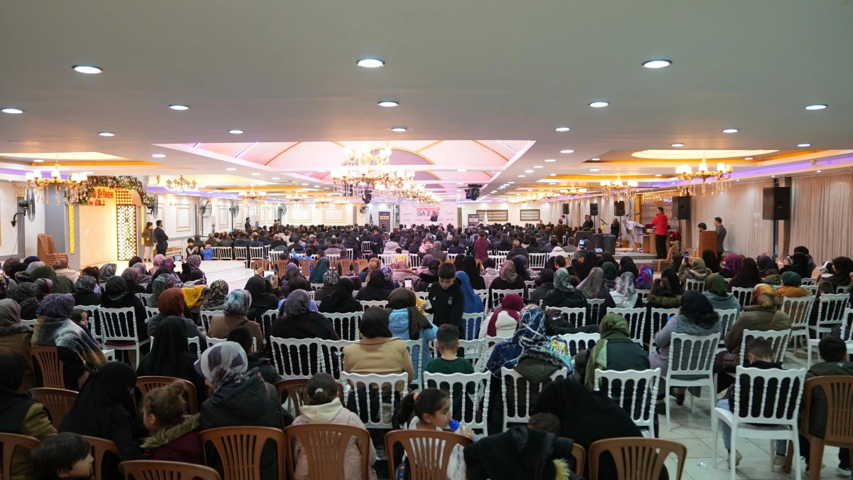 SÖZDE ATEŞKES SÜRECİ VAN'DA DÜZENLENEN KONFERANSTA ELE ALINDI 