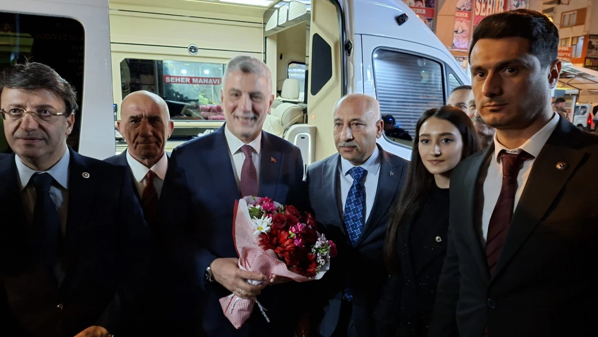 Ticaret Bakanı &Ouml;mer Bolat&rsquo;tan MHP Van İl Başkanlığına ziyaret