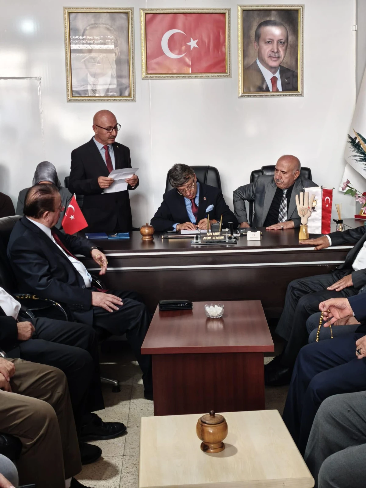 T&uuml;rkmenoğlu: &ldquo;&Ccedil;atak&rsquo;ta hemşehrilerimizle g&ouml;n&uuml;l g&ouml;n&uuml;le, omuz omuzayız&rdquo;