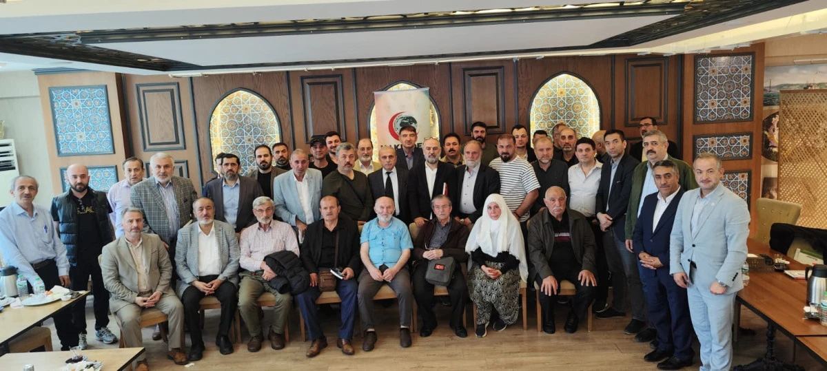 &Uuml;MRANİYE'DE TARİHİ İSTİŞARE: "BAŞ AŞ&Ccedil;I HAZIR, ŞİMDİ HELVAYI YAPMA VAKTİ!"