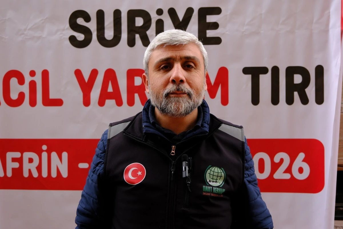Umut Kervanı&rsquo;nın hazırladığı yardım tırı Van&rsquo;dan Suriye&rsquo;ye doğru yola &ccedil;ıktı