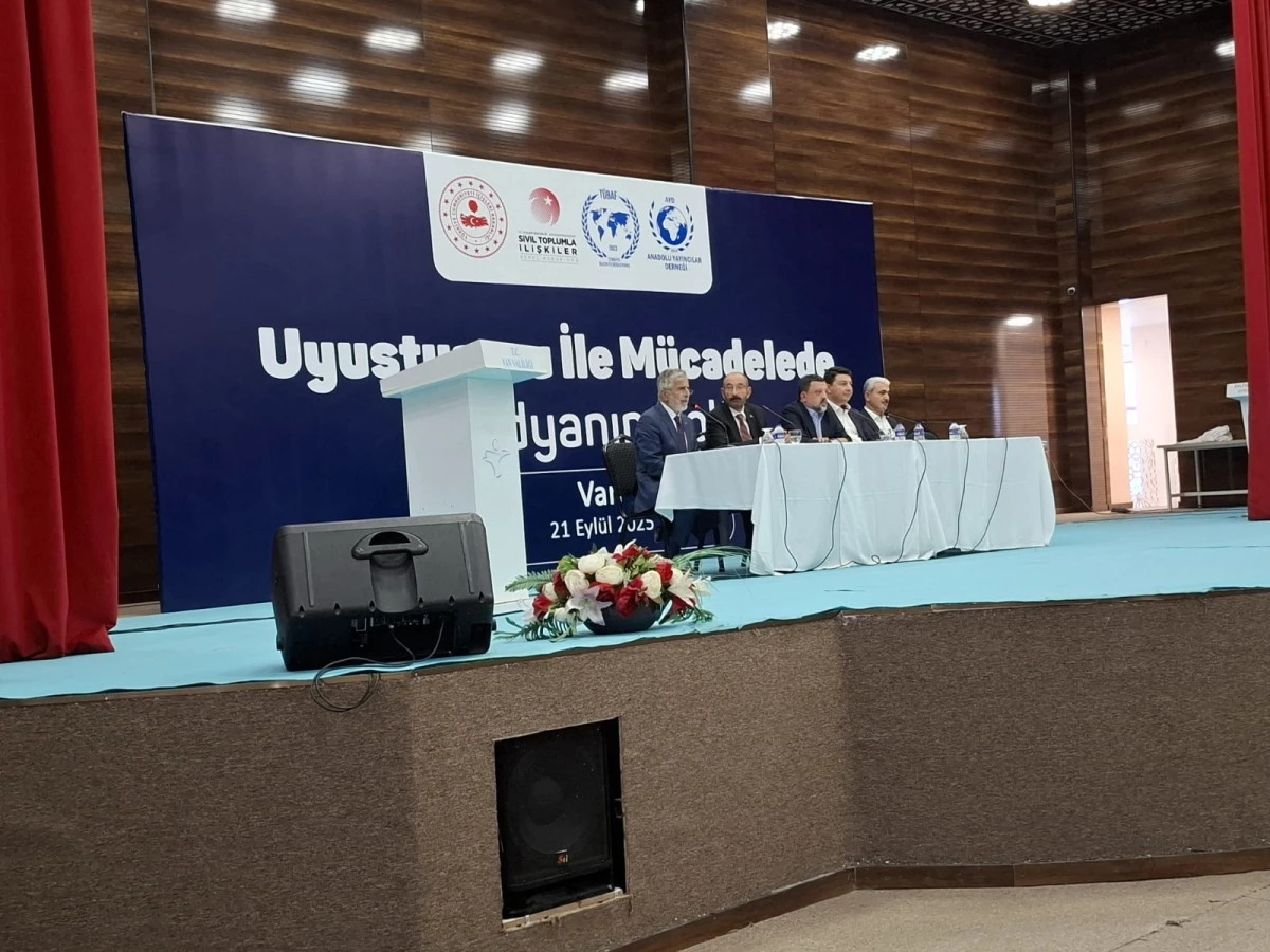 “Uyuşturucu ile Mücadelede Medyanın Rolü” Van’da konuşuldu
