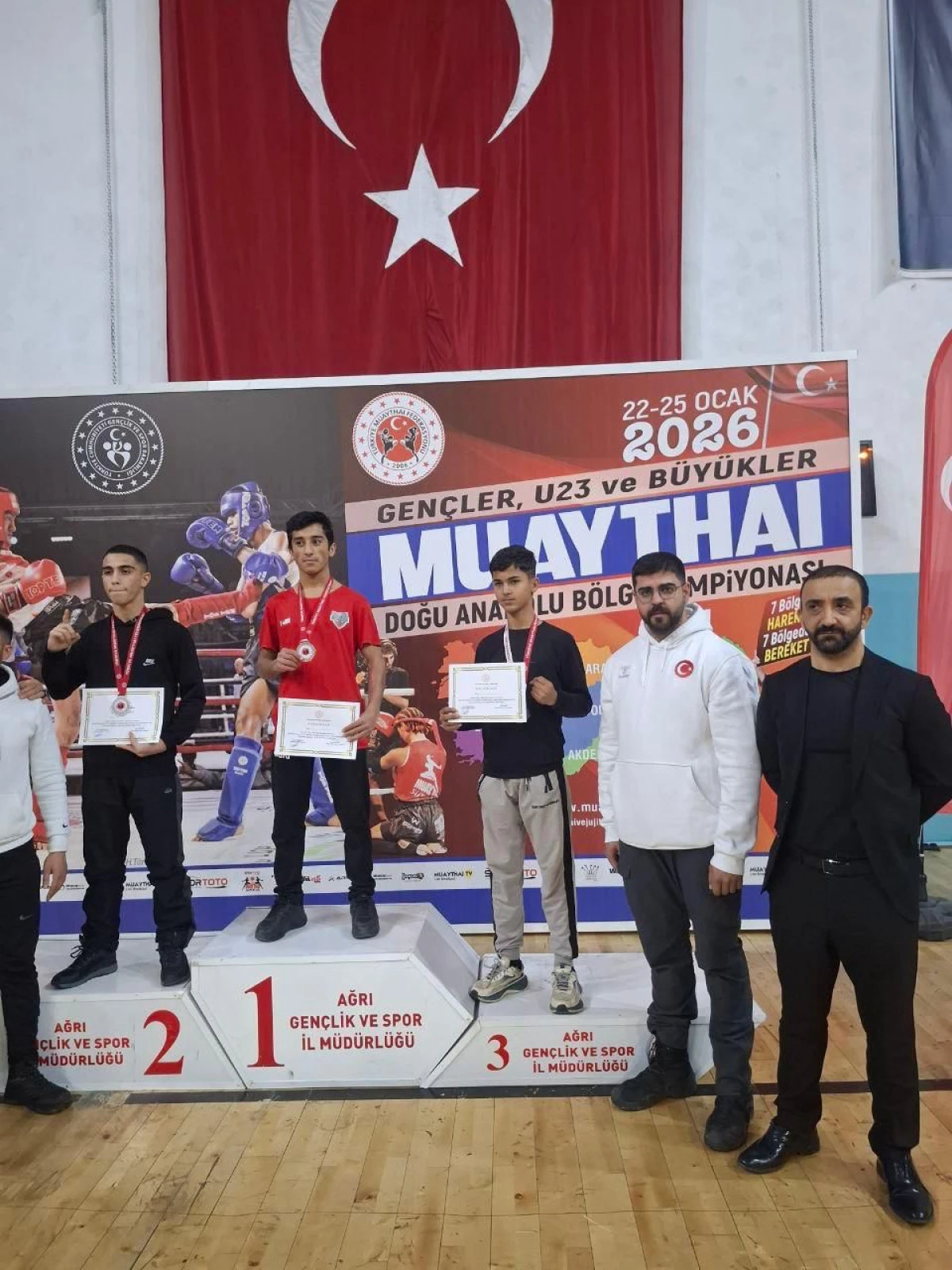 Van B&uuml;y&uuml;kşehir Belediyesi Spor Kul&uuml;b&uuml; Muaythai Branşından B&uuml;y&uuml;k Başarı