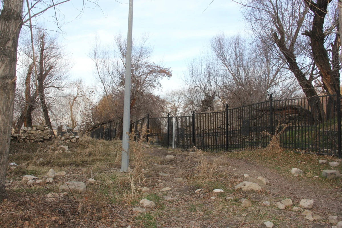 VAN HALKINDAN SİYASET&Ccedil;İLERE VE VALİ OZAN BALCI&rsquo;YA &Ccedil;AĞRI 