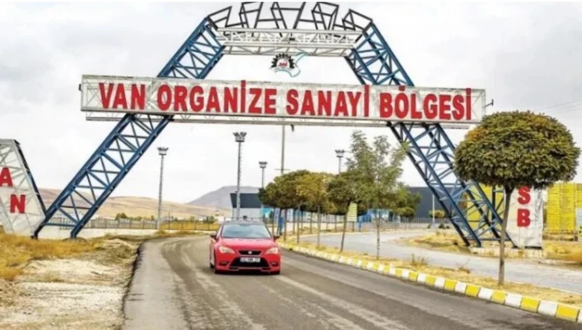 Van OSB Se&ccedil;imleri &Ouml;ncesi Mavi Liste&rsquo;den Tarafsızlık &Ccedil;ağrısı