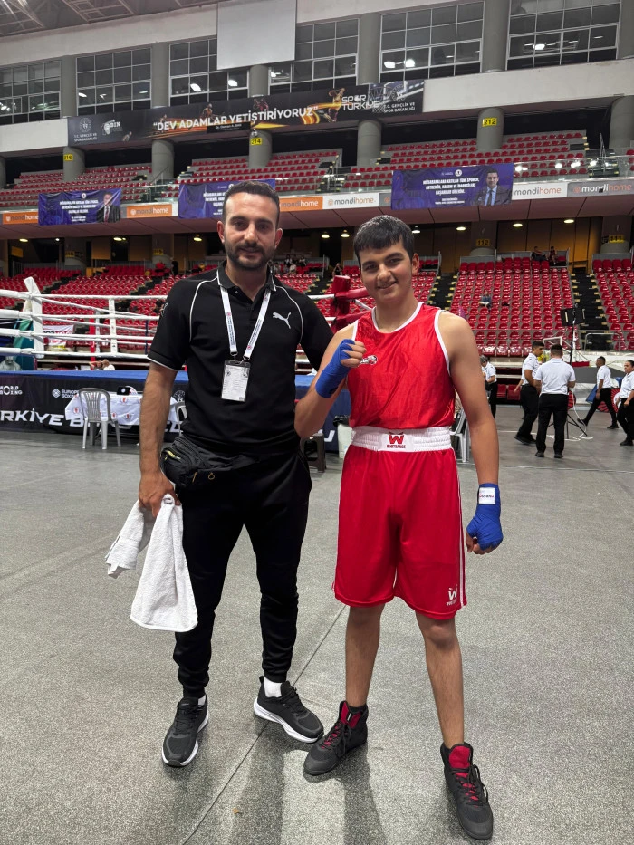 VAN POLİS G&Uuml;C&Uuml; SPOR KUL&Uuml;B&Uuml;&rsquo;NDEN MİLLİ TAKIMA B&Uuml;Y&Uuml;K GURUR!