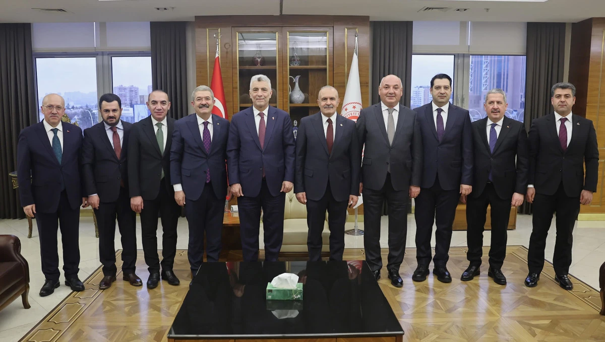 Van TSO heyeti Ticaret Bakanı ile g&ouml;r&uuml;şt&uuml;