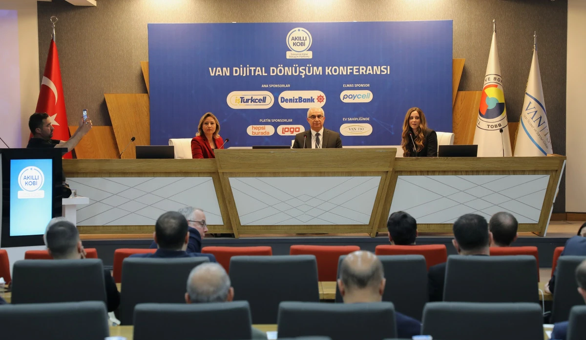 Van TSO&rsquo;da &ldquo;Dijital D&ouml;n&uuml;ş&uuml;m Konferansı&rdquo; d&uuml;zenlendi