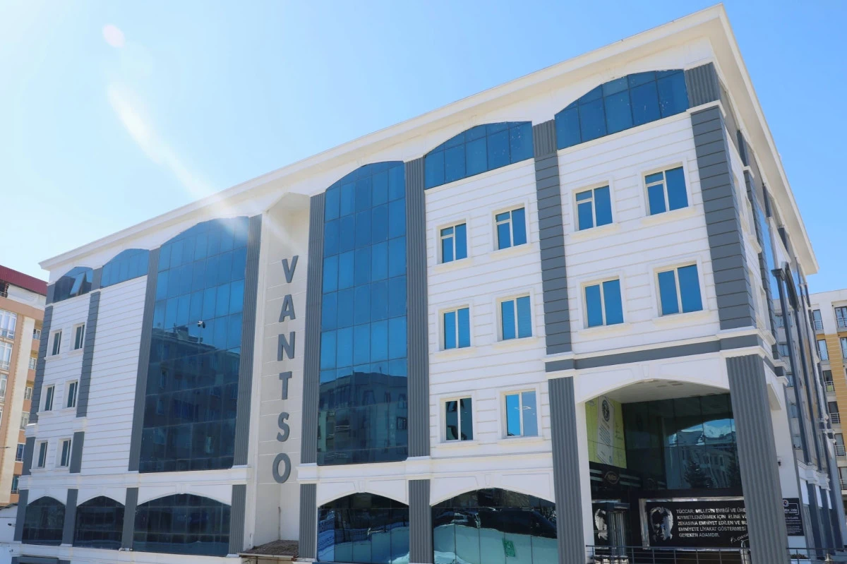 Van TSO'dan a&ccedil;ıklama: *Van'ın y&uuml;kselen değerine g&ouml;lge d&uuml;ş&uuml;rmektedir!*