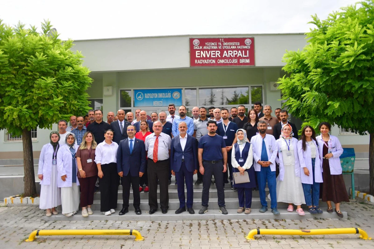 Van YY&Uuml;&rsquo;de kanser tedavisinde yeni d&ouml;nem: Başhekim Karaman&rsquo;ın &ouml;nc&uuml;l&uuml;ğ&uuml;nde radyoterapide teknoloji atağı 