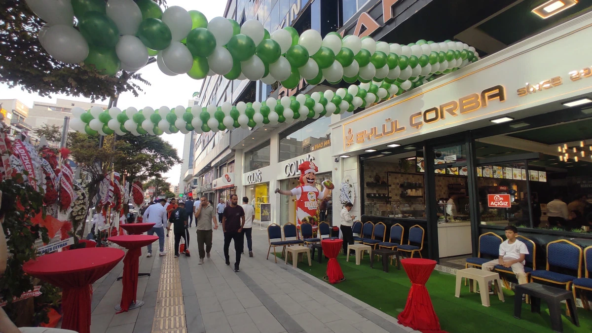 VAN'DA EYLÜL ÇORBA SALONU HİZMETE GİRDİ 