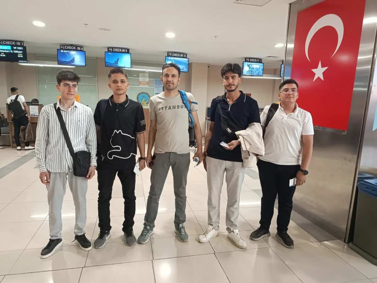 Vanlı &Ouml;ğrenciler &Ccedil;ekya&rsquo;ya U&ccedil;tu 