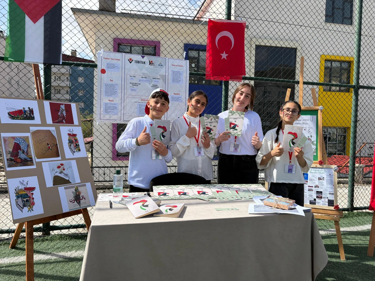 Vanlı &Ouml;ğrencilerin Filistin Eseri Gurur Kaynağı Oldu 