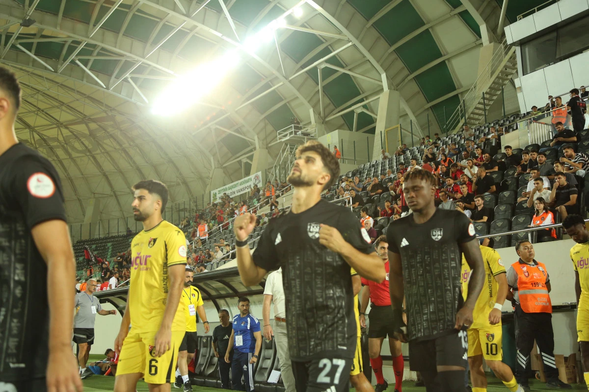 Vanspor&rsquo;dan Muhteşem Geri D&ouml;n&uuml;ş: İlk Galibiyet Geldi 3 - 2